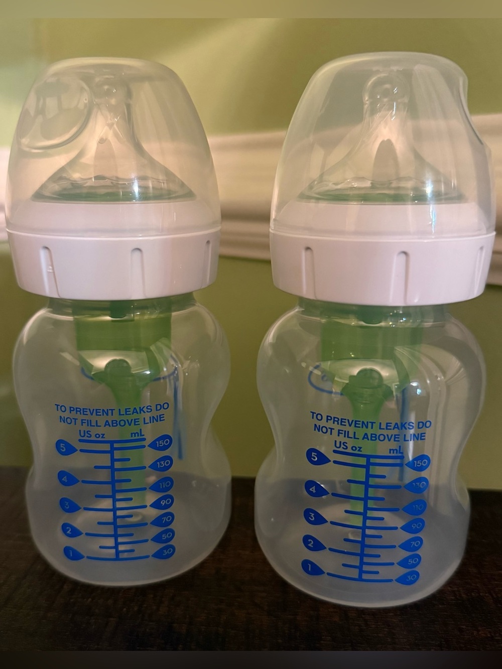 Baby Feeding Bottle Set - Clear with Blue Measurements - plastic *UNUSED*